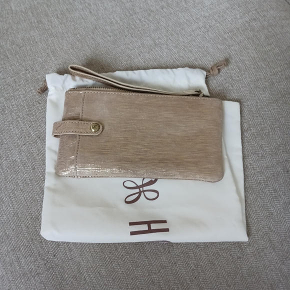 Hobo Women's Tan Metallic Gold Leather  Wristlet - Picture 9 of 9